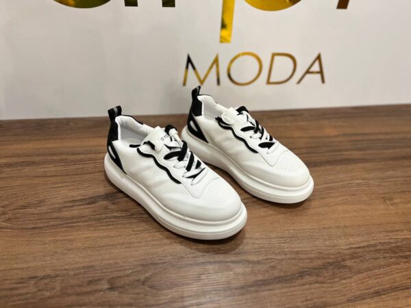 sneakers - Image 4