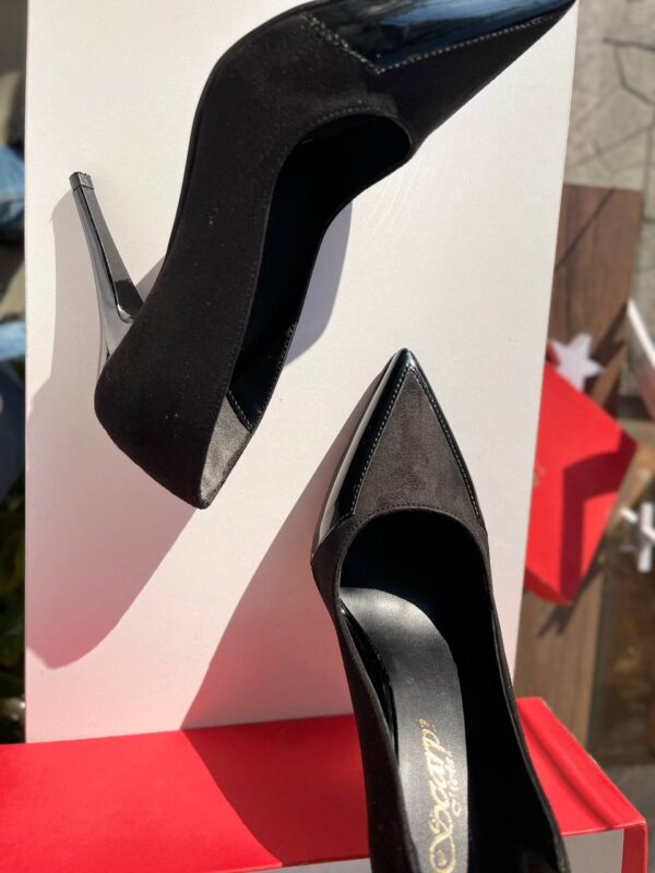 heel - Image 10